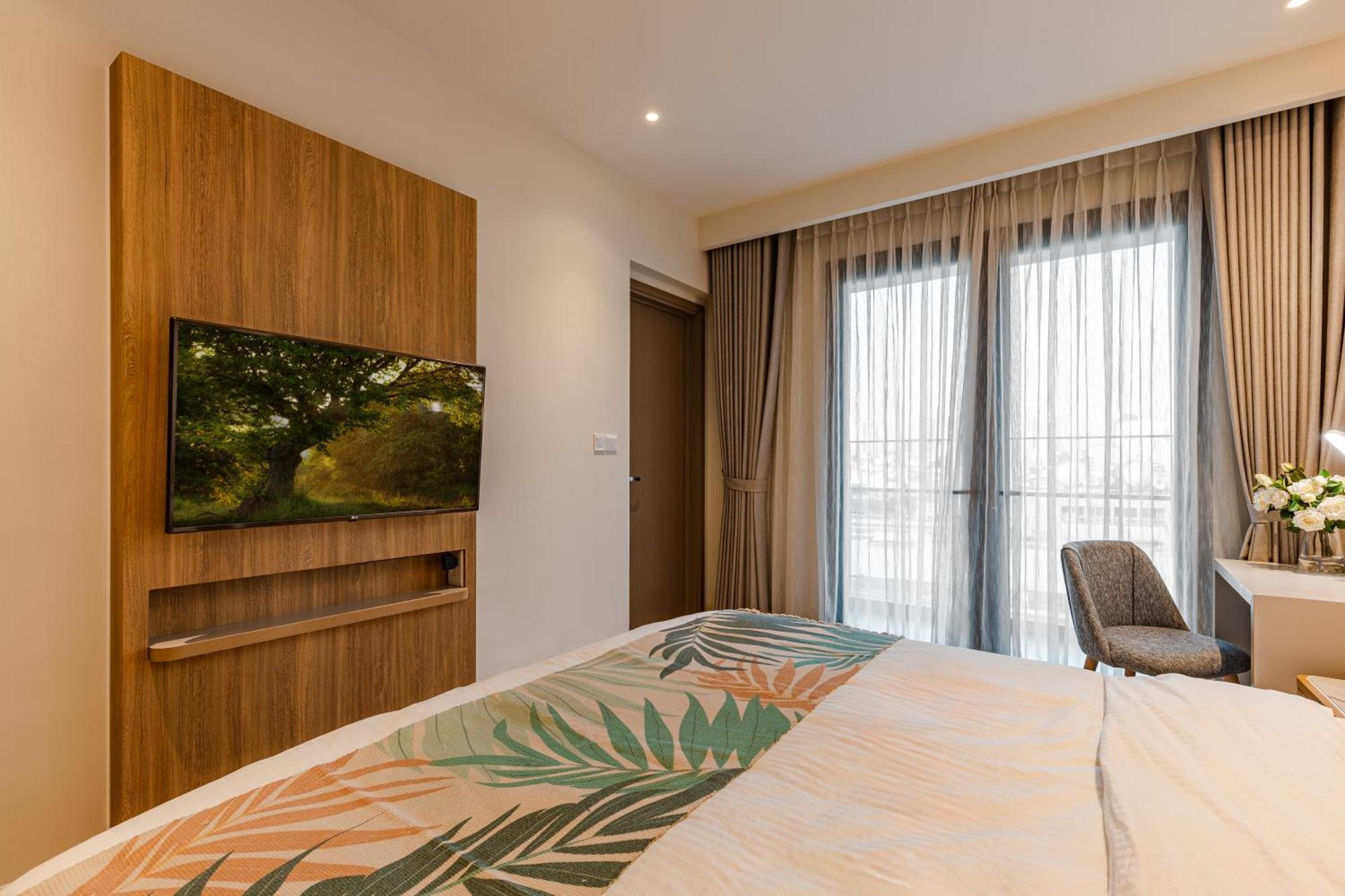 Luxury 2 Or 3Br Apartment In Dist 1 N Pool, Gym, Airport Pickup Хошимін Екстер'єр фото