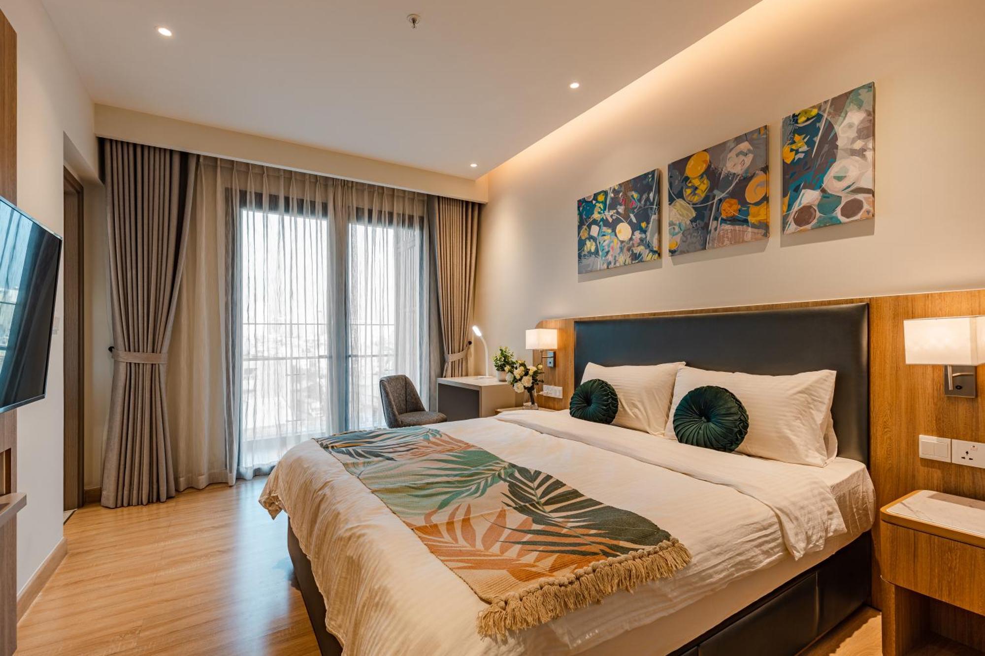 Luxury 2 Or 3Br Apartment In Dist 1 N Pool, Gym, Airport Pickup Хошимін Екстер'єр фото
